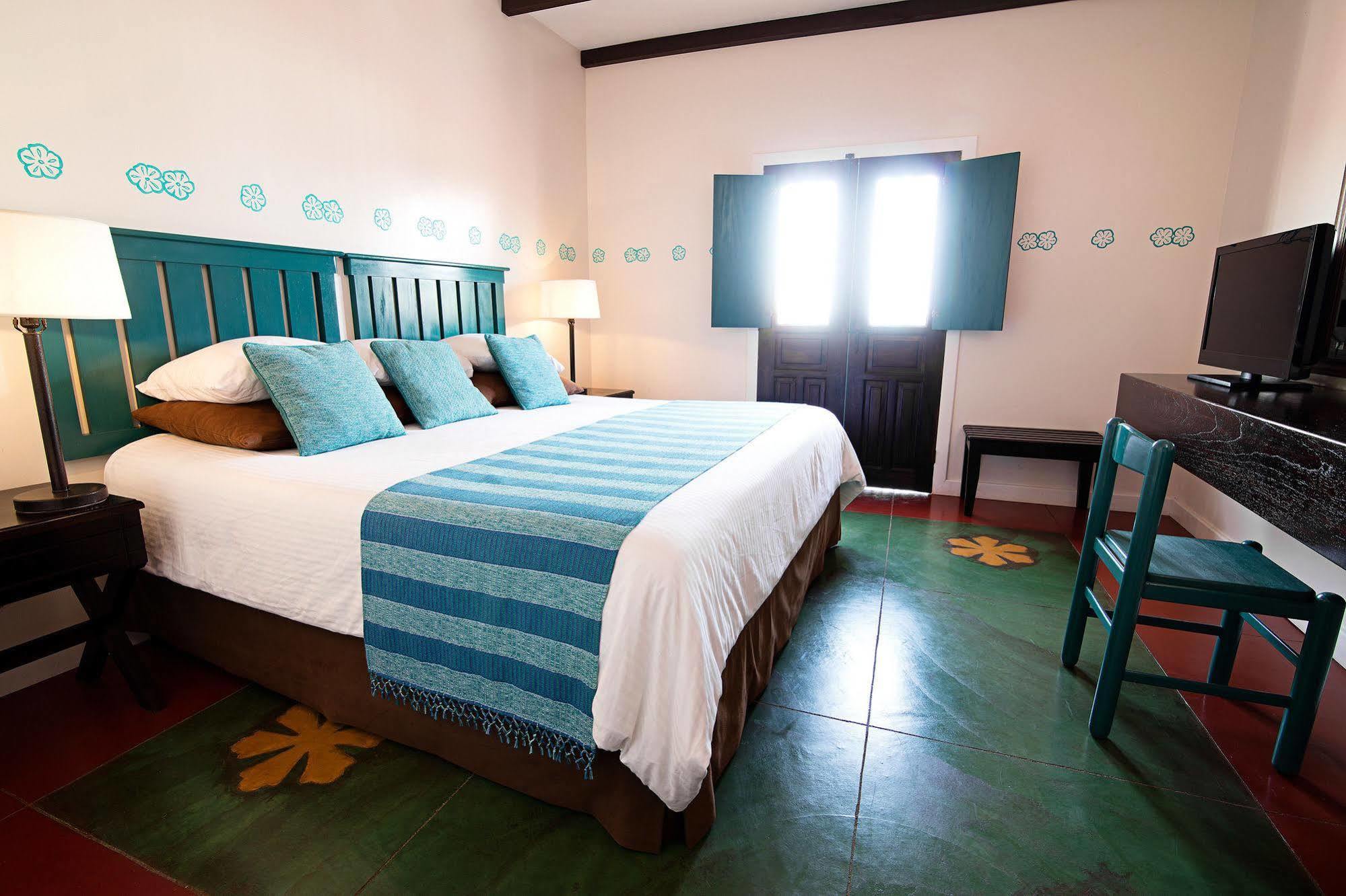 Hotel Isla De Flores Dış mekan fotoğraf