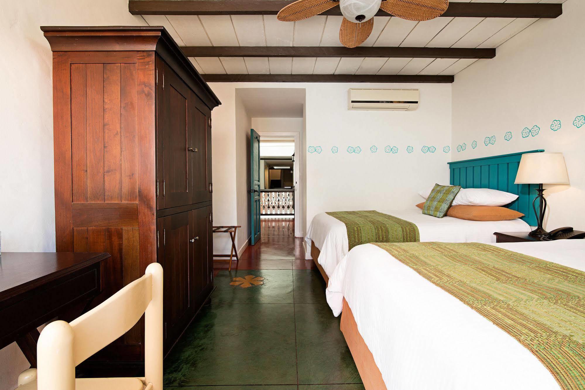 Hotel Isla De Flores Dış mekan fotoğraf